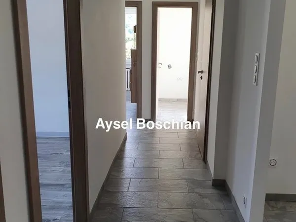 APPARTEMENT LUMINEUX- 2 CHAMBRES- PROCHE GARES ET FRONTIERES