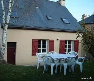 Chambre disponible dans maison à partager