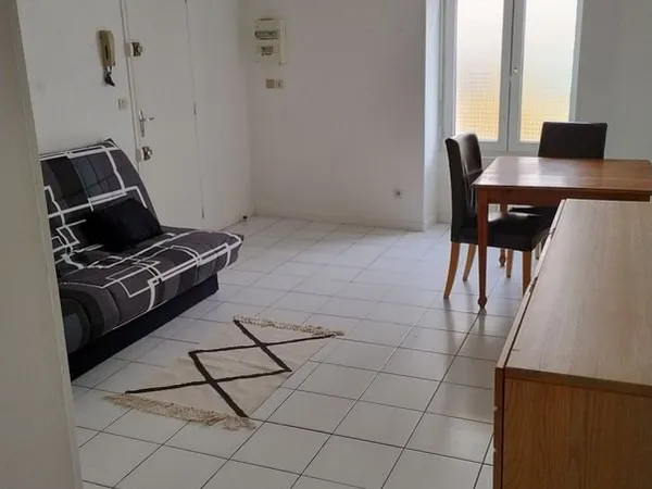 Loue deux pièces meublées