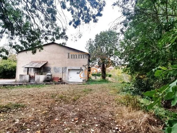 Vente Montlaur dépôt sur terrain de 1795m2