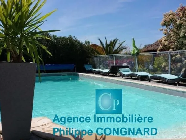 Maison 8 pièces 270 m²