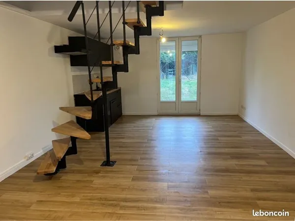Maison mitoyenne à louer 60 m²