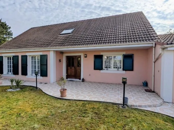 Maison 5 chambres ? 166 m² ? Grand terrain ? Quartier calme