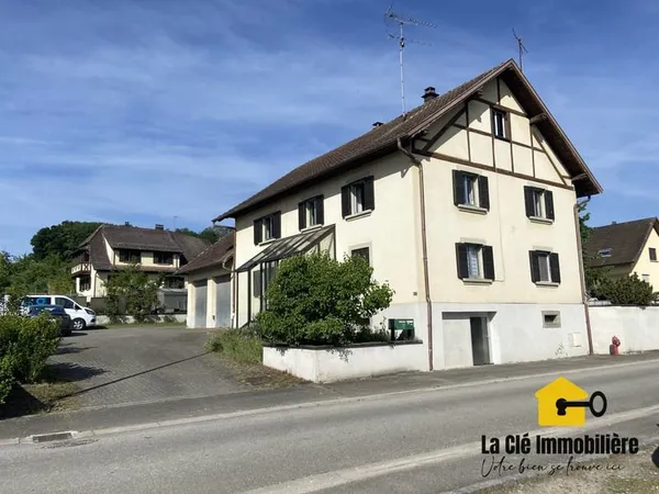 Maison de rapport avec 2 appartements loués Roppentzwiller