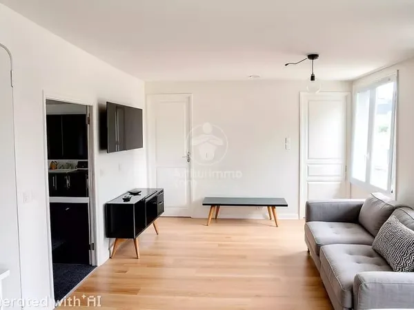 Grand studio à louer