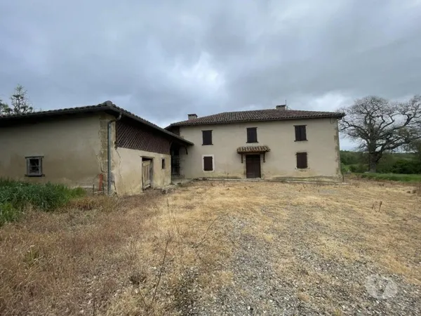 Belle propriété à la campagne, possibilité d acheter 7 Hecta