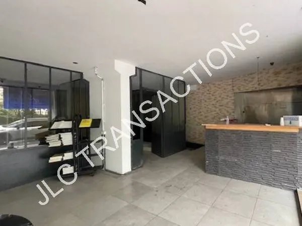 Boutique 148 m²