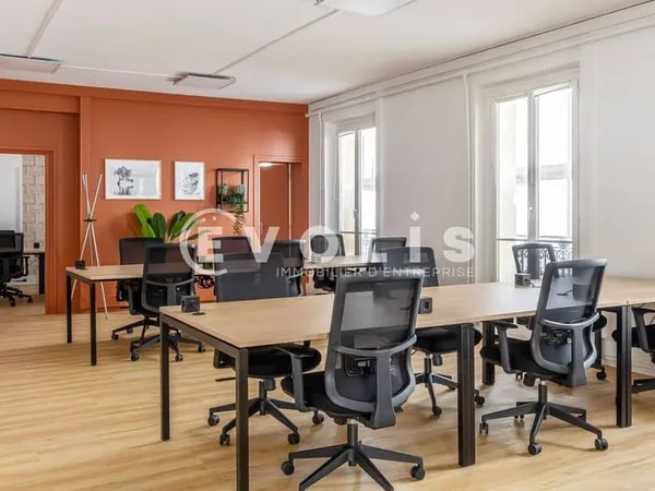 Bureaux 230 m²