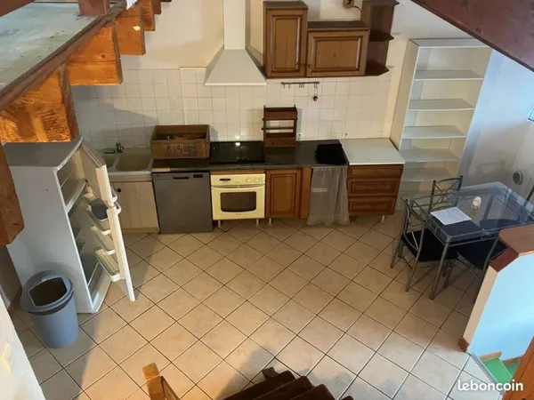 Duplex meuble dispo au poizat