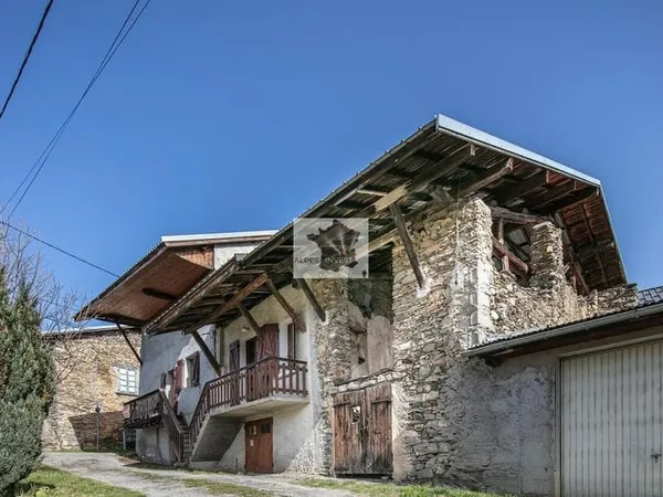 TÈNEMENT IMMOBILIER AVEC MAISON TYPE T5, MAISON TYPE STUDIO,