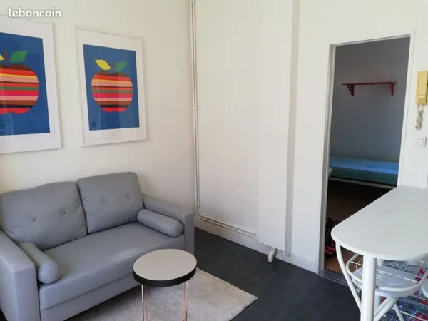 St leu/ citadelle studio meuble avec chambre independante a louer