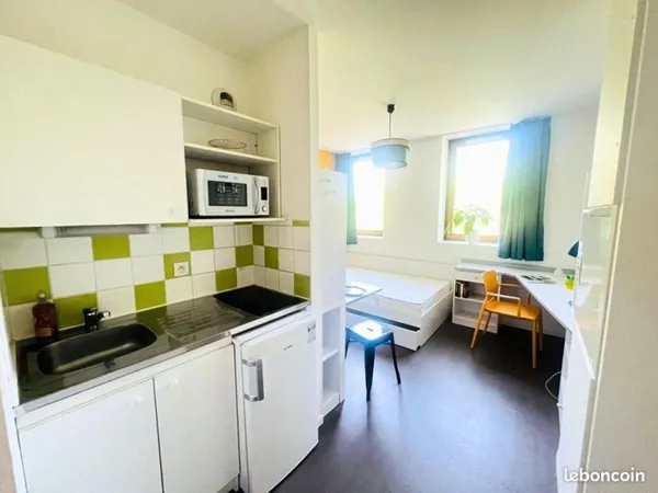 Studio 1 pièce 18 m²