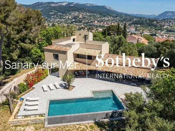 Maison 10 pièces 370 m²