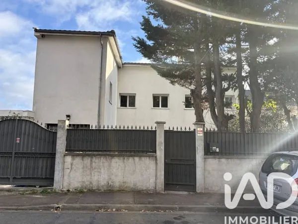 Maison 7 pièces 193 m²