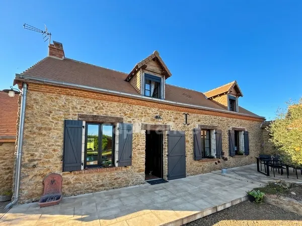 Maison à vendre longère rénovée trois chambres LAVARE (72)
