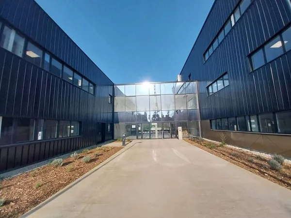 Bureaux 185 m²