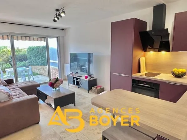 EXCLUSIVITÉ BANDOL T2 Rez de Jardin entièrement rénové + P