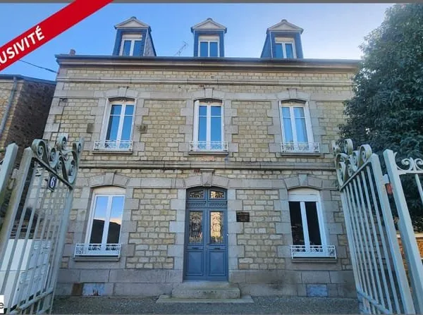 Appartement T1 dans bâtiment de caractère. Idéal investisseur