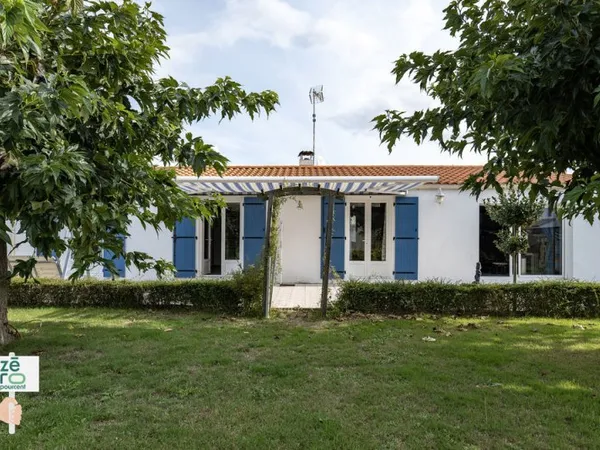 Maison de plain-pied au calme et toute proche du centre-ville et des commerces