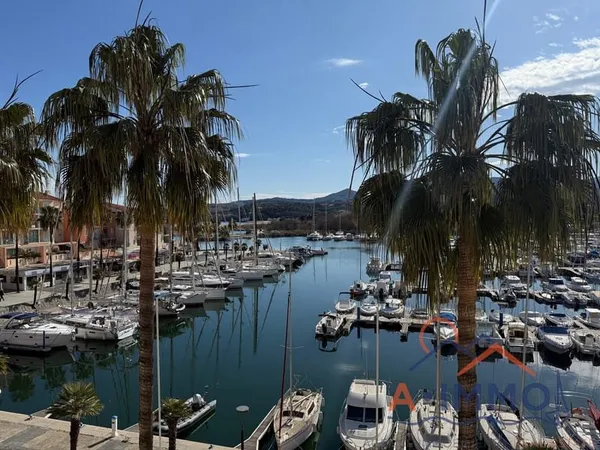 VUE MAGNIFIQUE Port, Albères, Racou, Mer pour ce joli Studio
