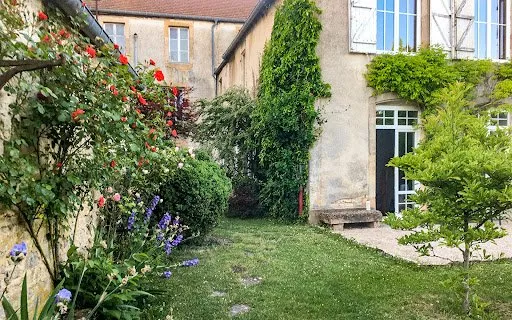 Maison 8 pièces 325 m²