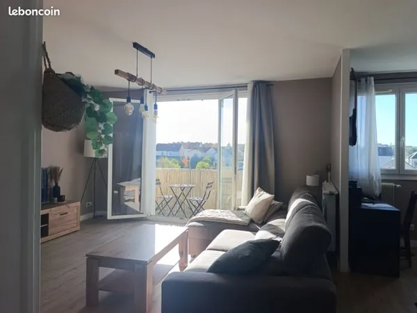 Appartement T4 proche de la gare de Dreux