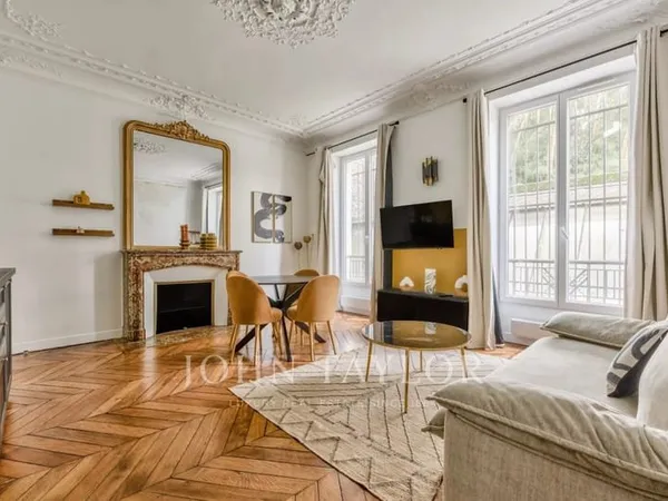 Ensemble immobilier composé de 7 appartements