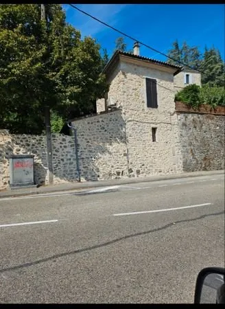 Petite maison atypique
