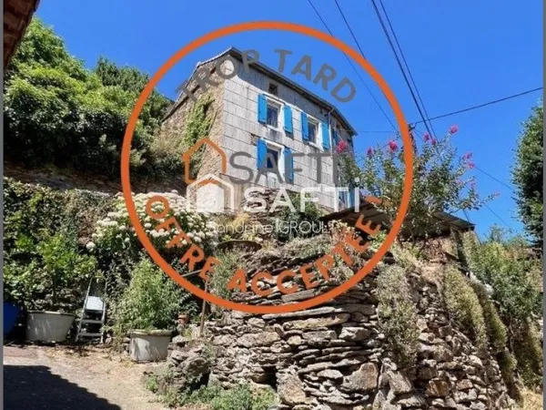 Charmante maison avec terrasse et vue dégagée
