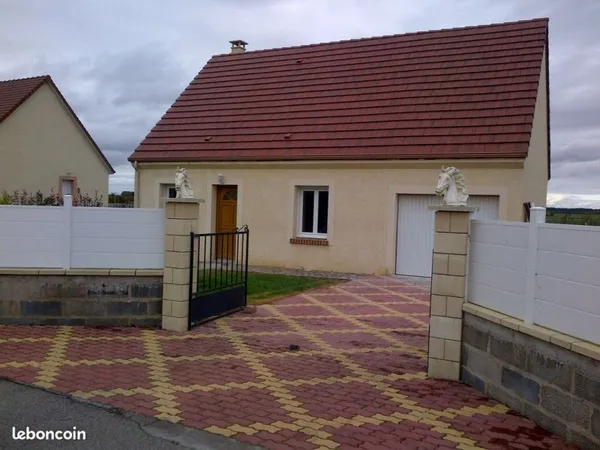 Pavillon 4 chambres 110 M2 à Menneval proche école et commerces