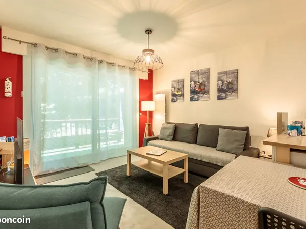 Appartement 2 pièces avec grand balcon