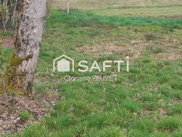 Beau terrain de 1200 m² constructible