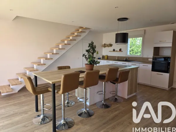 Maison 7 pièces 140 m²