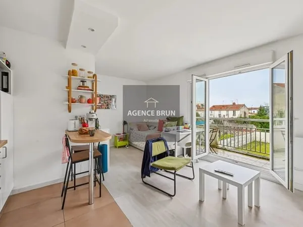 Adamville - Studio 25 m² en parfait état