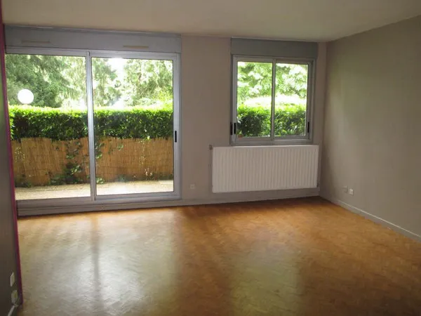 F2 - 44 RUE HECTOR BERLIOZ LYON 9