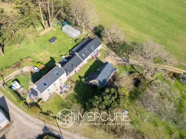 10 MN DOUARNENEZ PROPRIETE ANCIENNE RENOVEE 300 M2 SUR 1 HA 9
