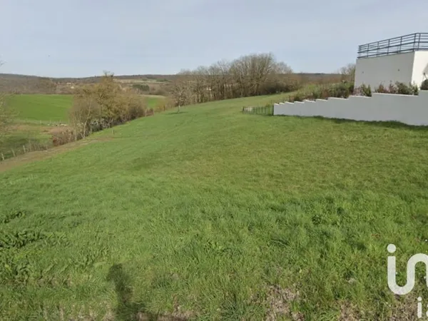 Terrain 867 m²