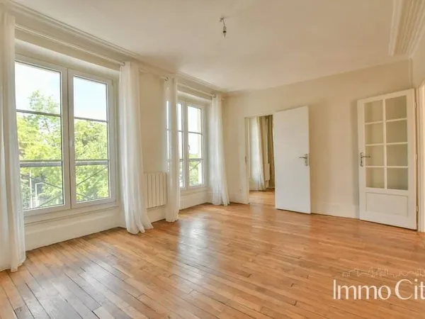 Appartement 2 pièces 56 m²