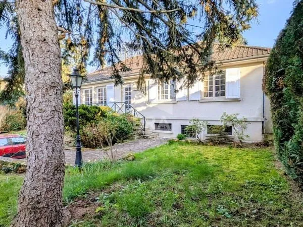 Maison de plain-pied 5 pièces 94 m²