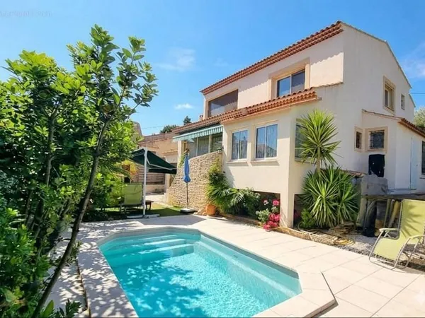 Maison T5 145m2 quartier résidentiel Plan de Cuques