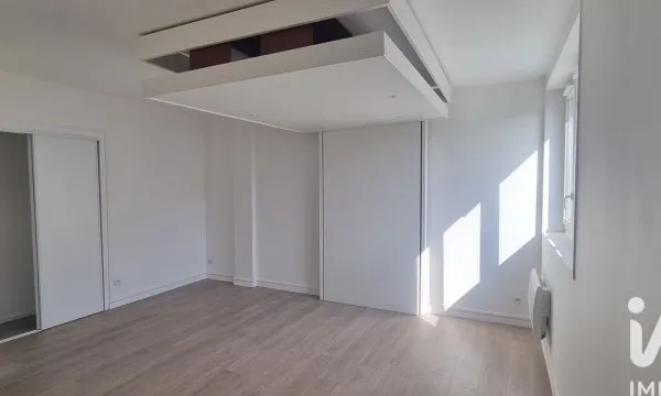 Studio 1 pièce 27 m²