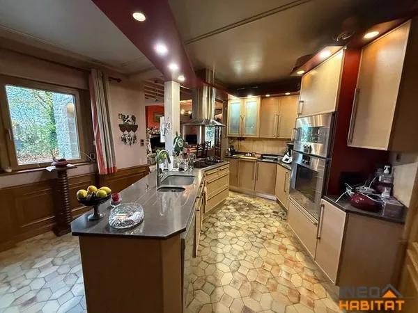 Maison 12 pièces 276 m²