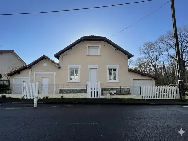Maison 75m², 2 chambres, jardin et dépendances