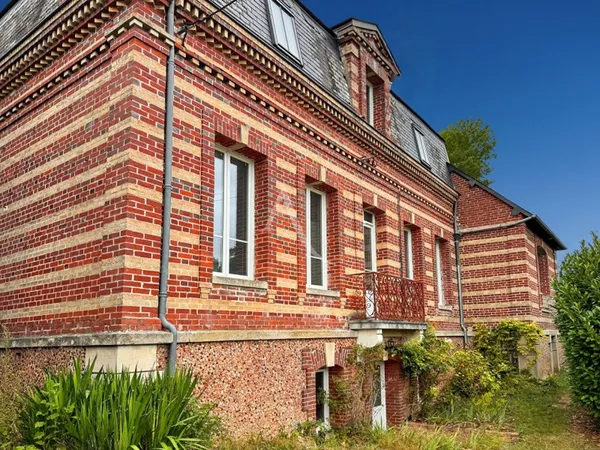 Maison de Maître aux portes de GISORS ( 5 km )