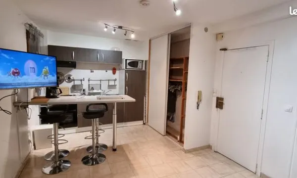 Studio meublé pour étudiant(e)