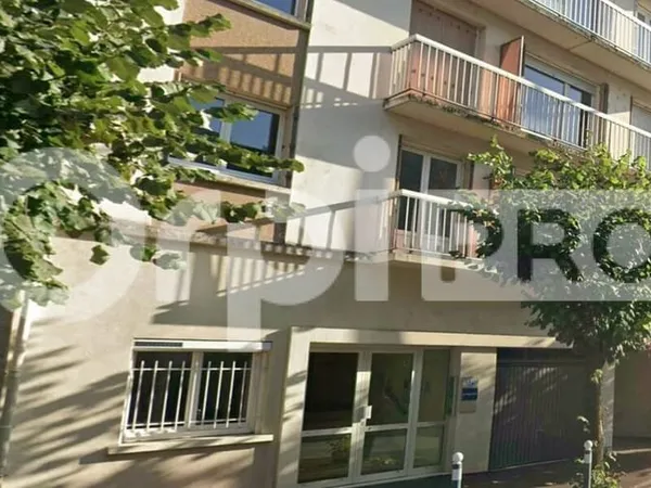Local professionnel 16 m²