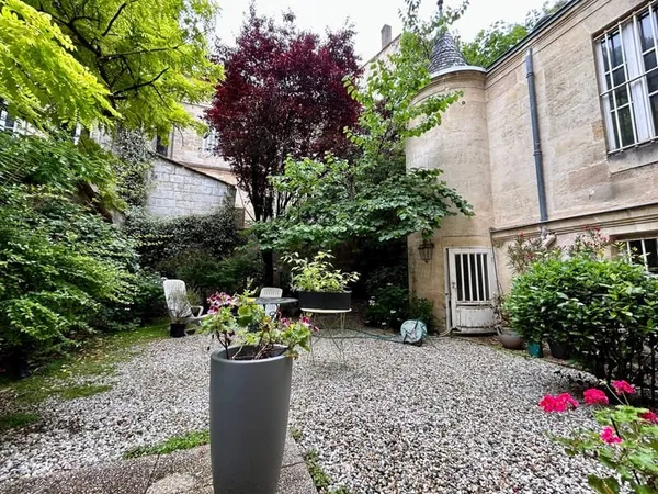 Appartement 7 pièces- jardin- Quartier jardin Public