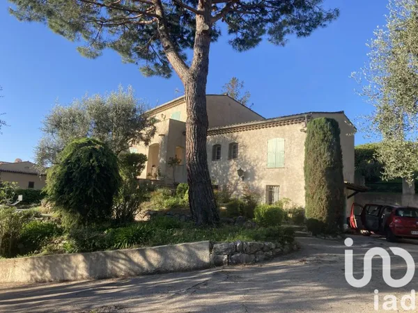 Maison 5 pièces 201 m²