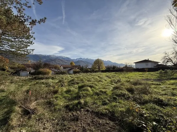 Terrain plat, viabilisé et constructible de 354 m2