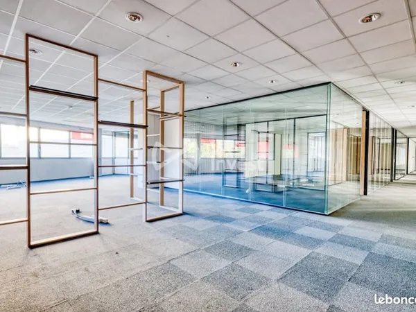 Bureaux 600 m² Caluire-et-Cuire